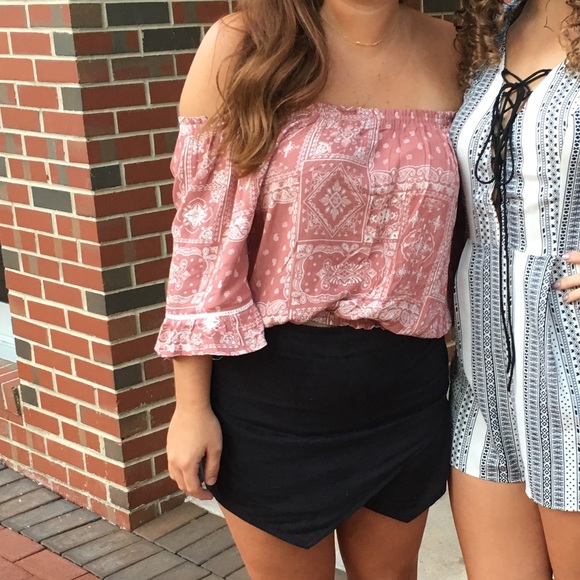 Crop top - Picture 3 of 3